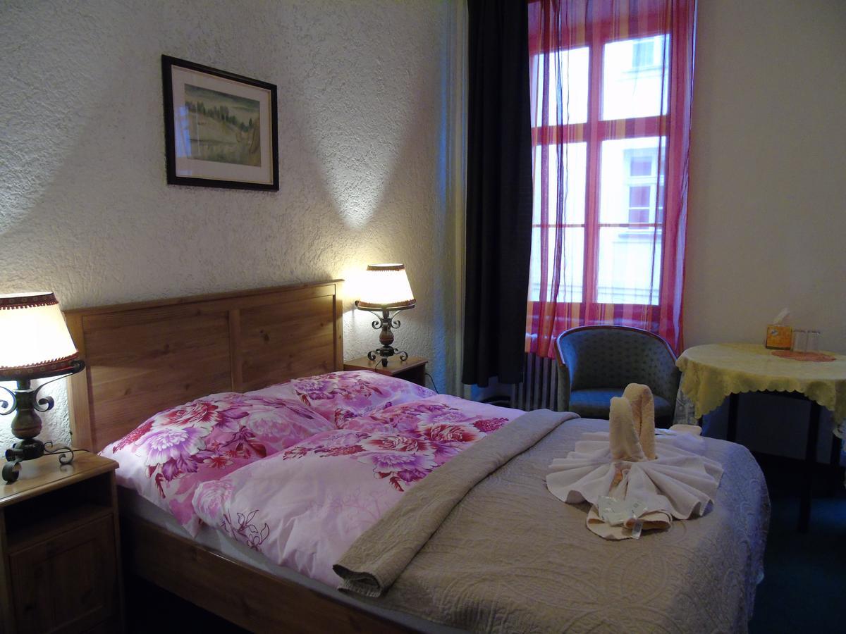 Gl Hotel Trutnov Exteriör bild