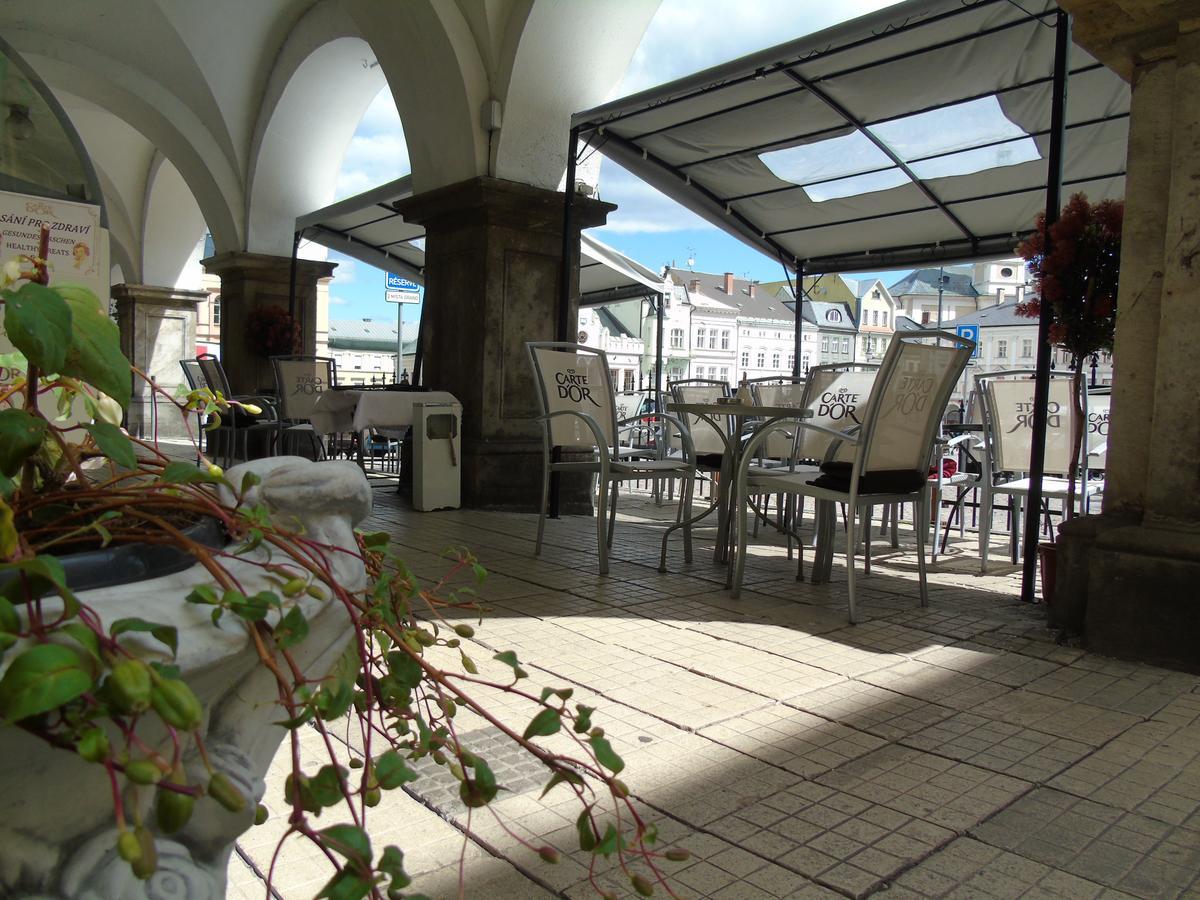 Gl Hotel Trutnov Exteriör bild